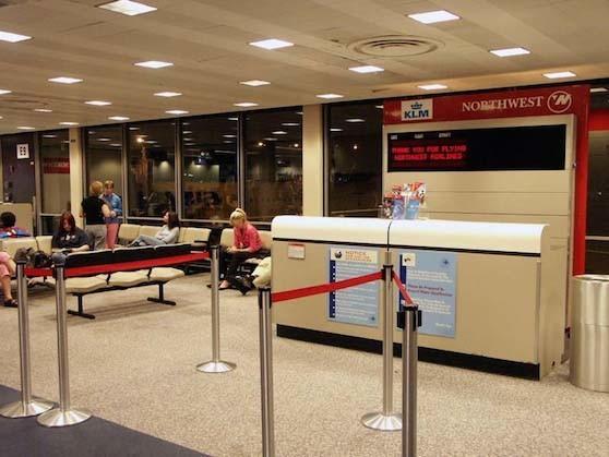 爆料!關(guān)閉電子設(shè)備的幕后-飛機(jī)上你所不知道的25個真相!